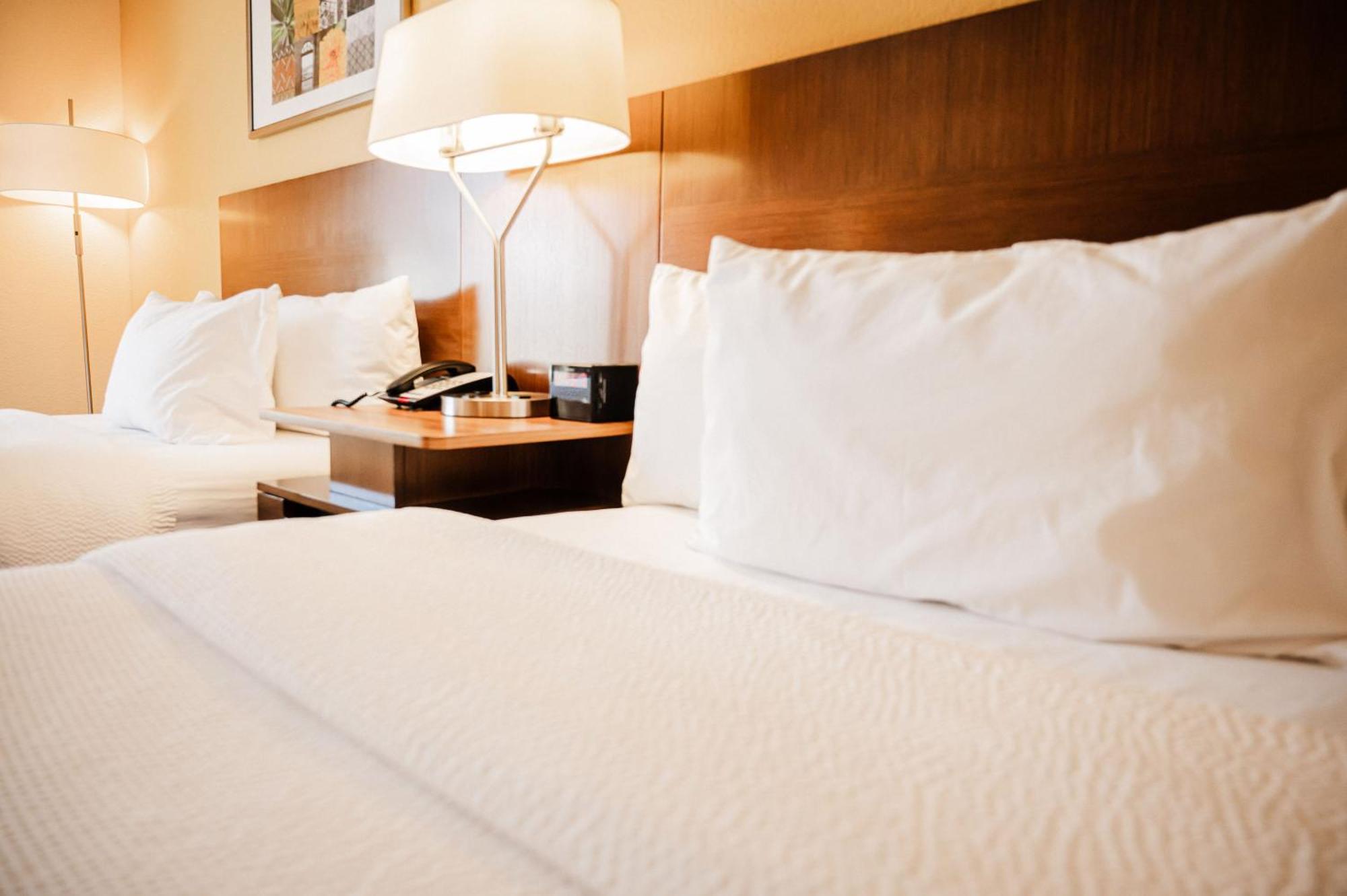 Fairfield By Marriott Russellville Ngoại thất bức ảnh